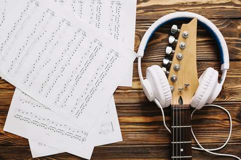یادگیری نت‌ها  در آموزشگاه موسیقی در کرج