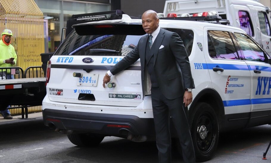 پلیس نیویورک با راه اندازی ردیاب های جی پی اس، خودروهای تحت تعقیب را ردیابی می کند